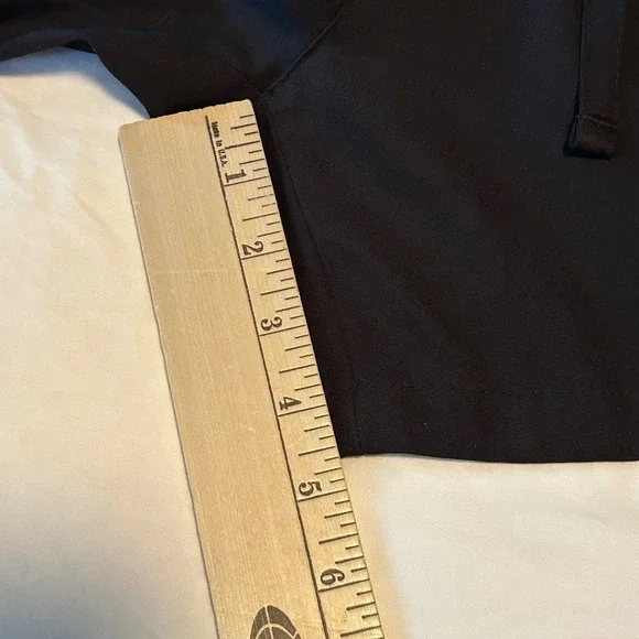 Magellan Outdoors Womens Black Active Shorts Size XS Polyester Zip Pocket - Picture 7 of 7